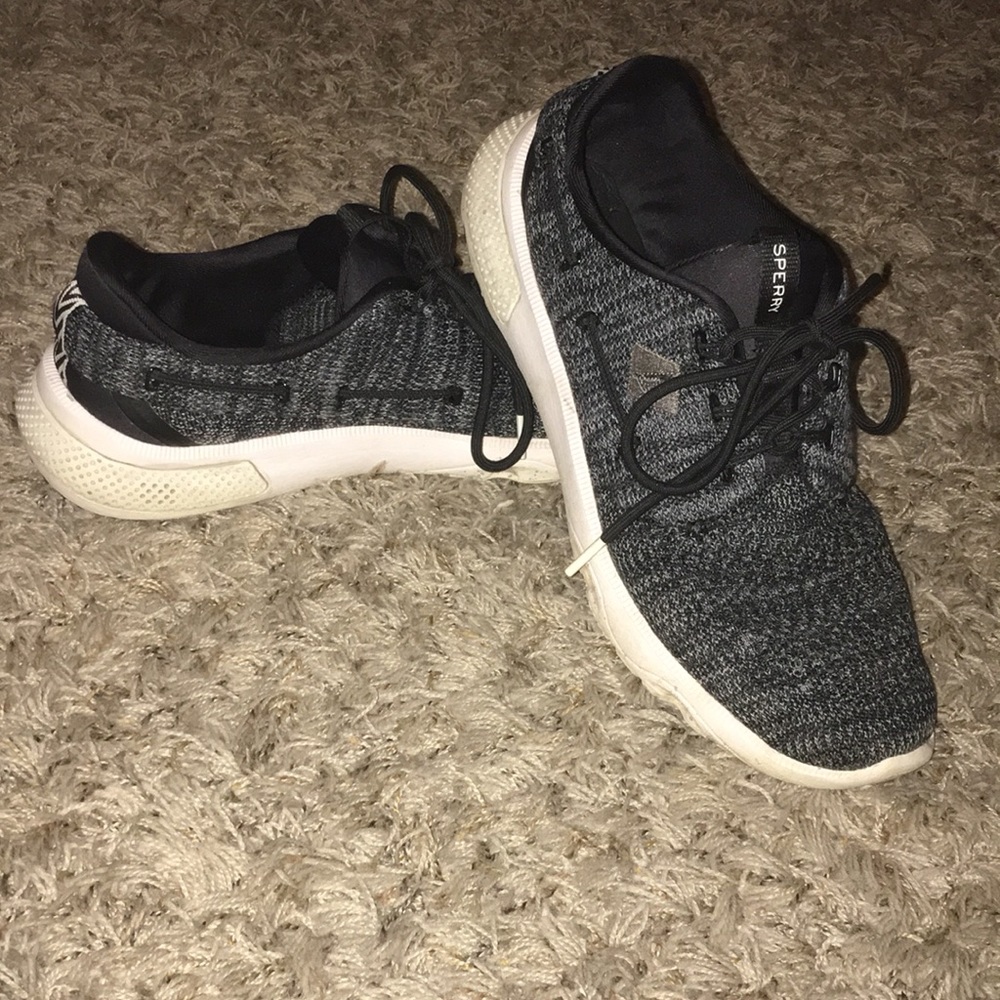 Sperry tennis shoes